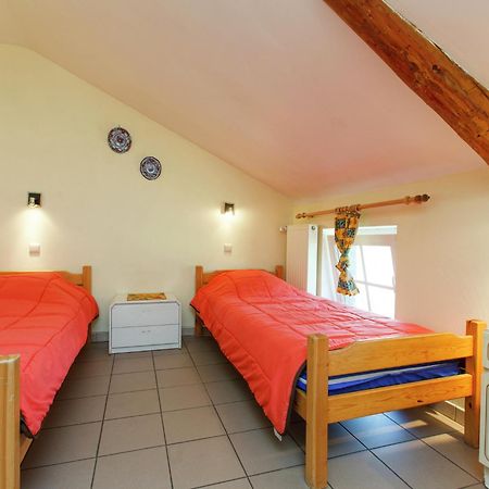 Beautiful Farmhouse In Brisy With Sauna Экстерьер фото