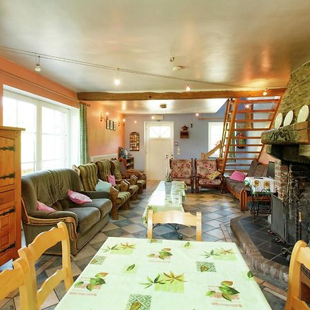 Beautiful Farmhouse In Brisy With Sauna Экстерьер фото